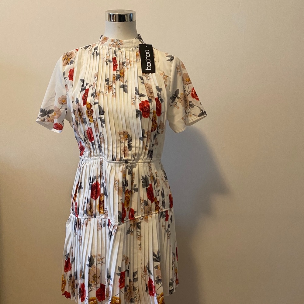 FLORAL Pleated Smocked Dress🌺